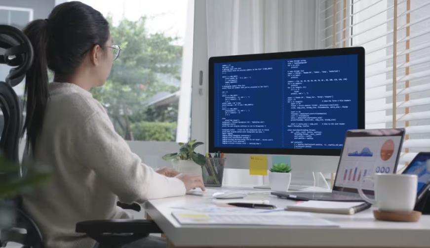 智慧零售新基建：桓仁软件开发公司如何构建全渠道商业操作系统？